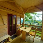 شاليه Glamping Laze Gorenja Vas (Gorenja Vas-Poljane)
