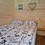 Chalet Glamping Laze