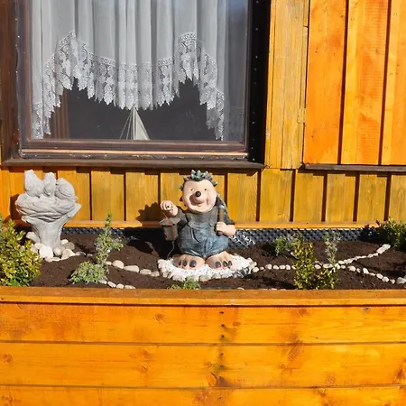 Glamping Laze Chalet