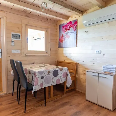 Glamping Laze Brvnara *