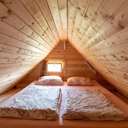 Glamping Laze Dağ evi Gorenja Vas (Gorenja Vas-Poljane)