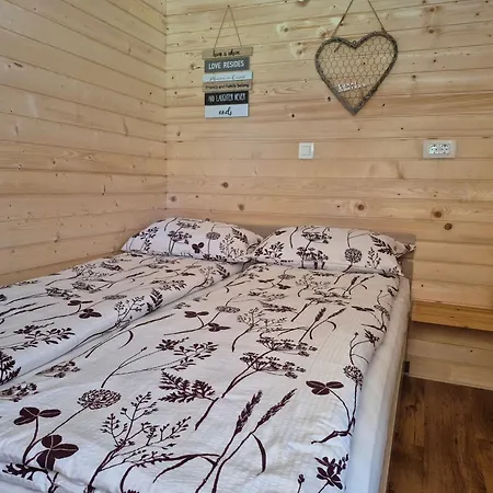 Chalet Glamping Laze
