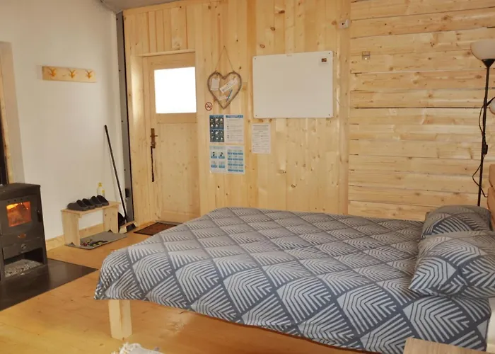 Glamping Laze Chalet