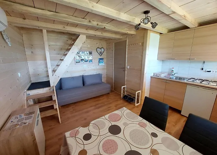 Glamping Laze Шале Гореня Вас