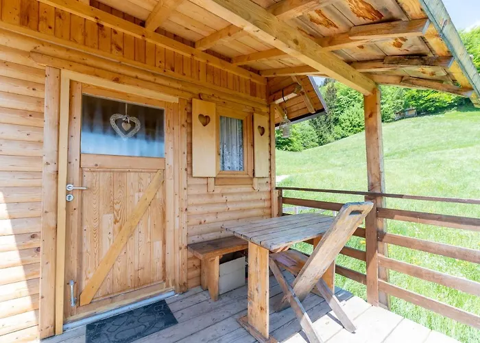 Glamping Laze Гореня Вас