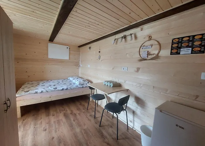 Glamping Laze Chalet